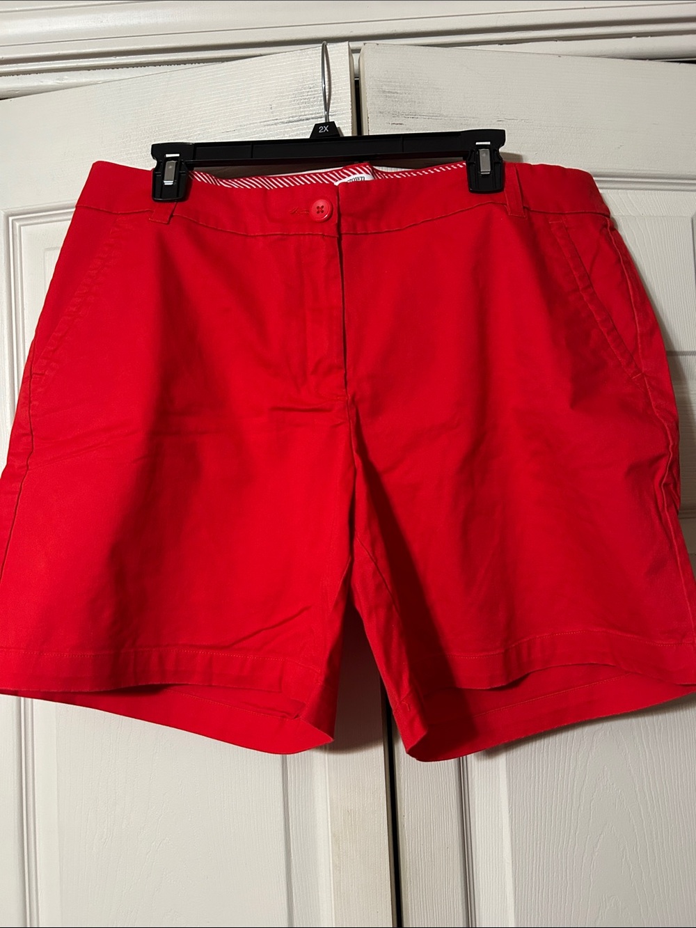 crown & ivy sz 16W - Red Bermuda Shorts